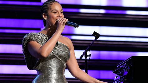 See Every Single Outfit Alicia Keys Wore While Hosting 2020 